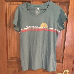 The North Face Green Short Sleeve Tee - Large